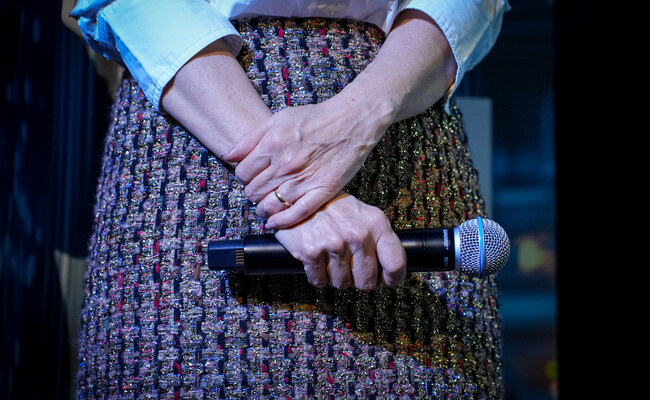 How to support guest speakers before they step on stage